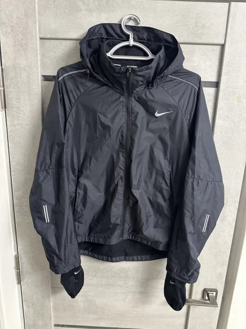 Куртка Nike Shield Storm-Fit Running М розмір жіноча!