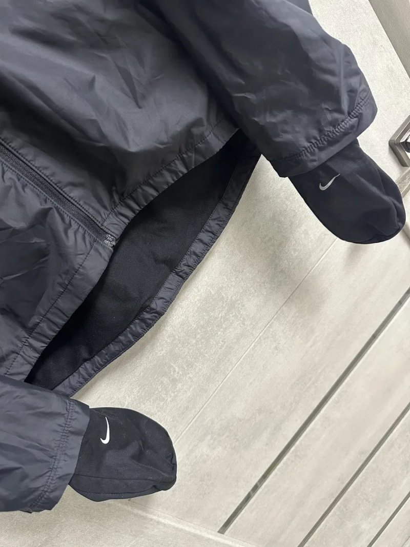 Куртка Nike Shield Storm-Fit Running  М розмір жіноча! — фото 3