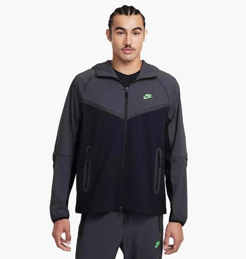 Куртка Nike Tech Woven Jacket Black HM7151-013 (S-L)Оригінал/вітровка найк