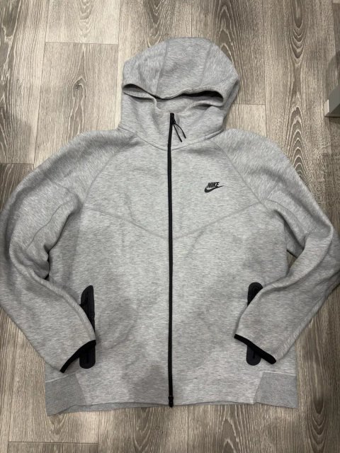 Куртка , вітровка Nike Tech Fleece , у сірому кольорі , в розмірі XL
