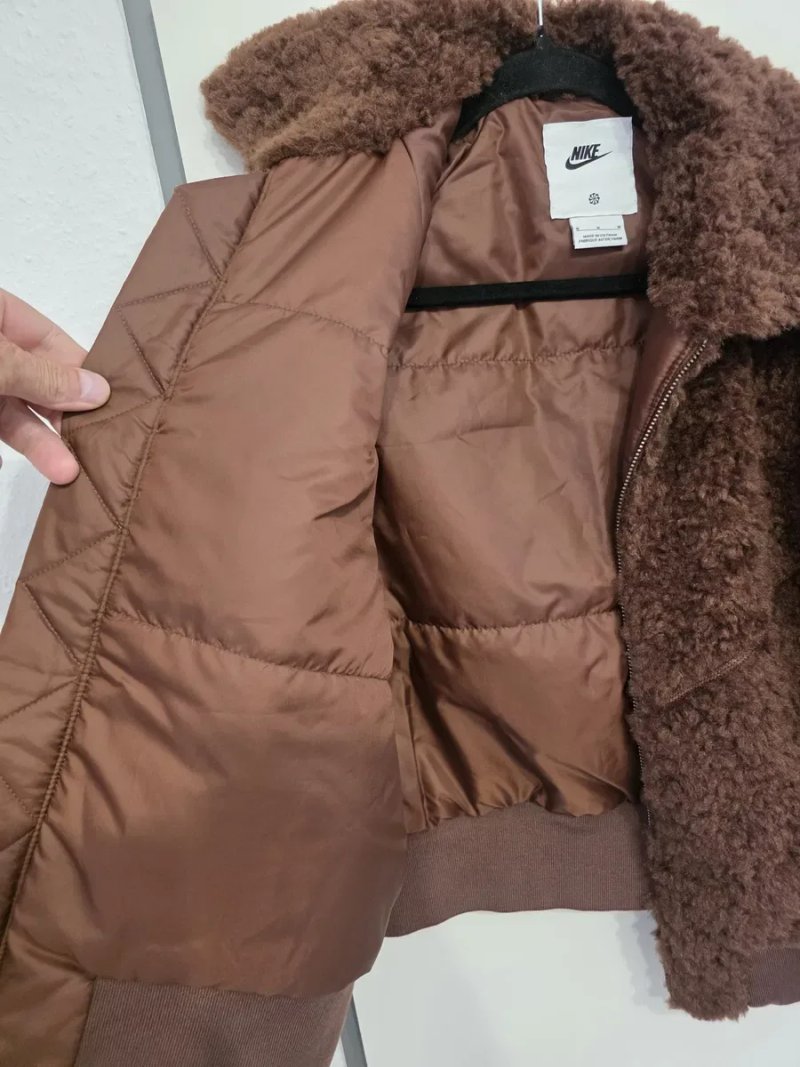 Куртка жіноча NIKE Essential нова original — фото 5