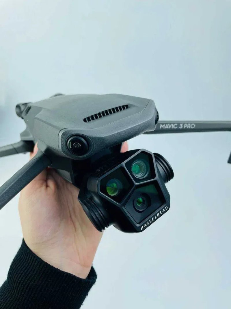 Квадрокоптер DJI Mavic 3 Pro, арт: 43409 — фото 2