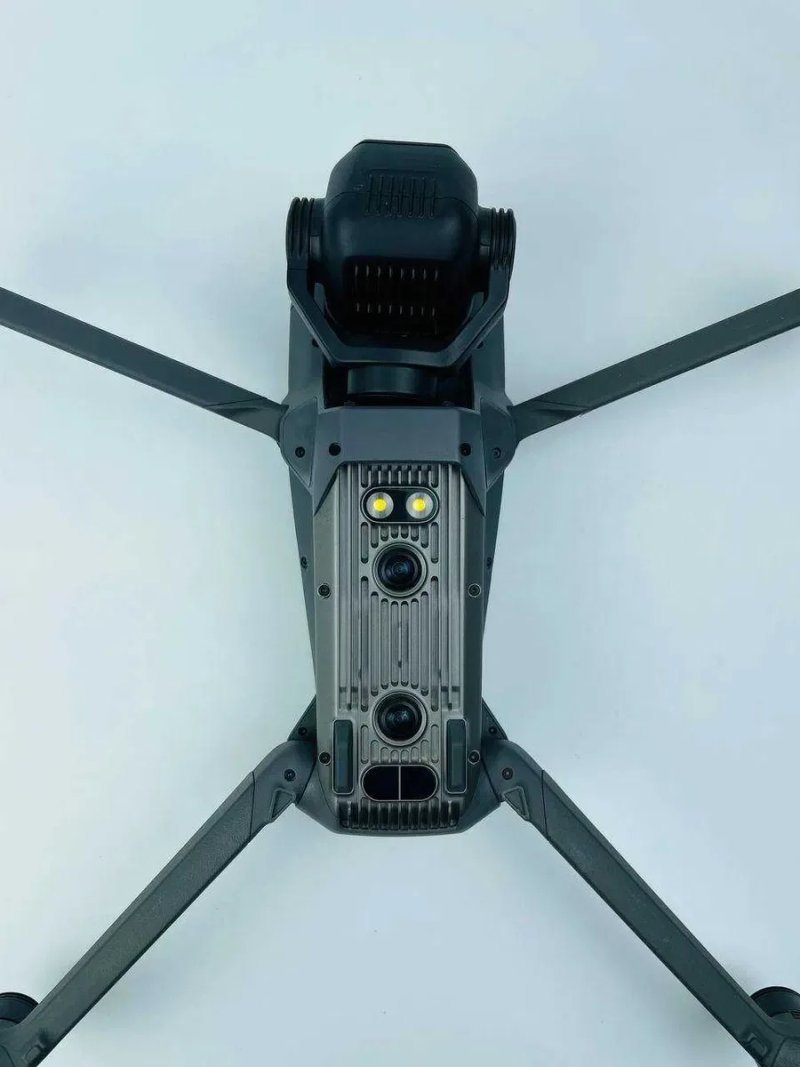 Квадрокоптер DJI Mavic 3 Pro, арт: 43409 — фото 5