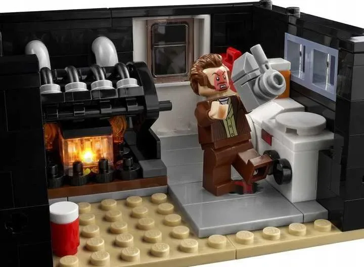 LEGO Ideas 21330 Один дома, HOME ALONE — фото 6
