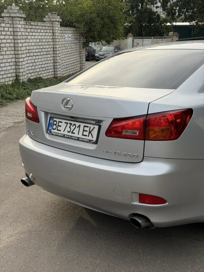 LEXUS IS250 AWD 2.5 Бензин‼️ — фото 5