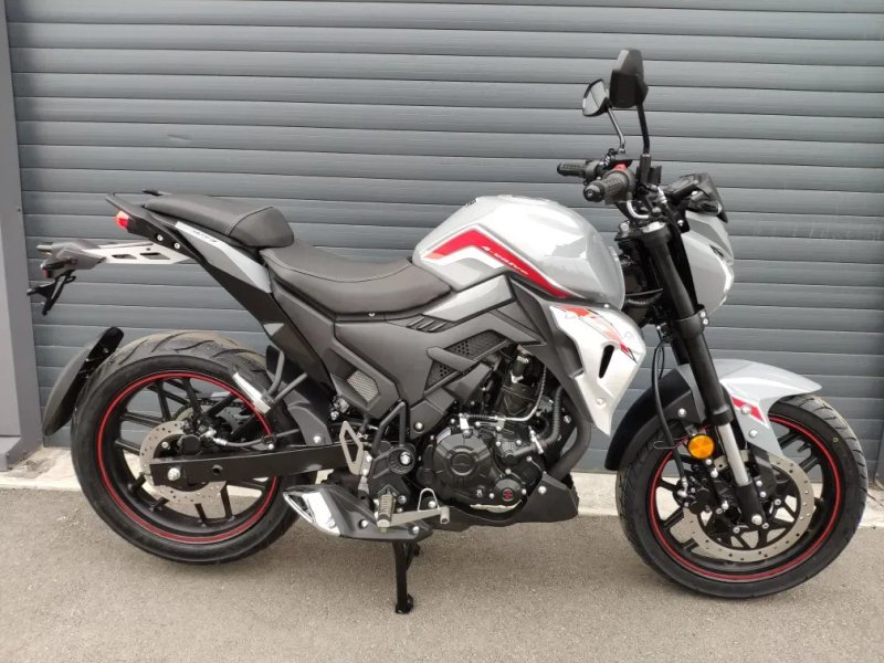 LIfan SR220 мотоцикл, мотосалон MotoPlus — фото 2