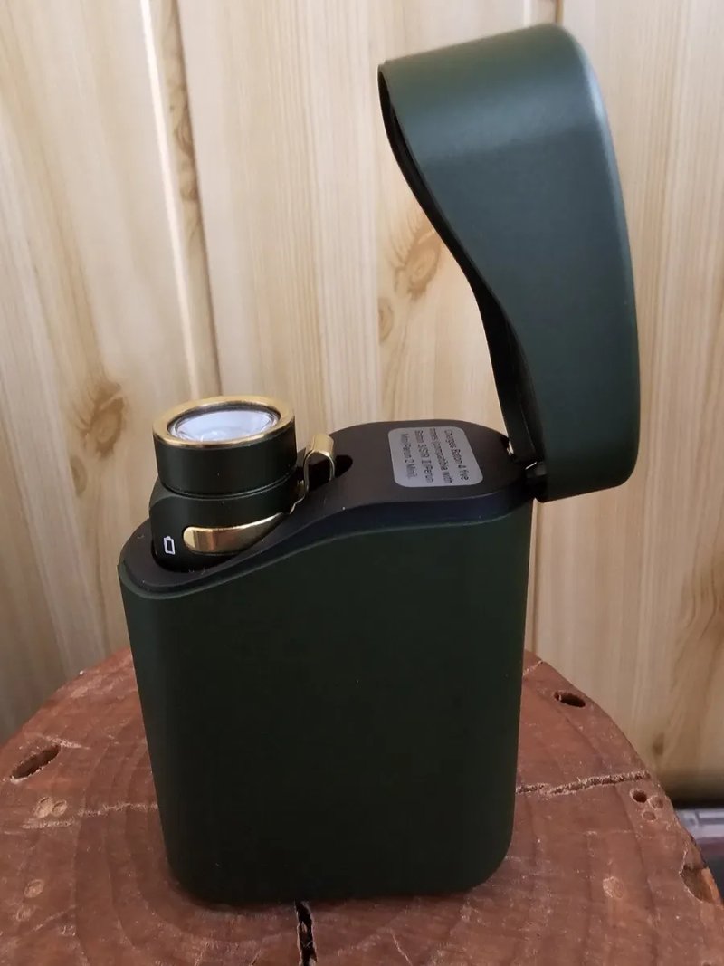 Ліхтар ручний Olight Baton 4 Premium Green — фото 5