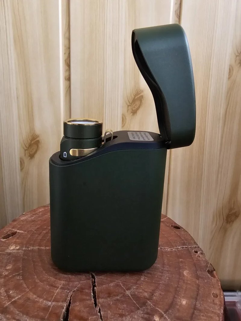 Ліхтар ручний Olight Baton 4 Premium Green — фото 6