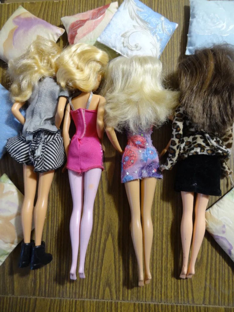 Лот из 4 коллекционных кукол Барби (Barbie) от Mattel — фото 4