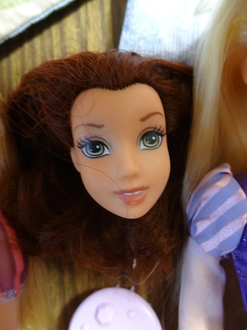 Лот кукол: Рапунцель Disney Store и Барби Mattel в оригинальной одежде — фото 3