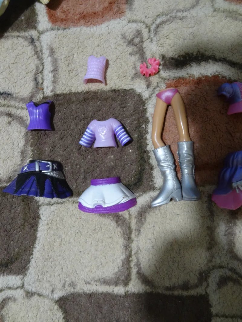 Лот пластиковой одежды Snap-On для кукол Bratz Kidz Братц оригинал — фото 2
