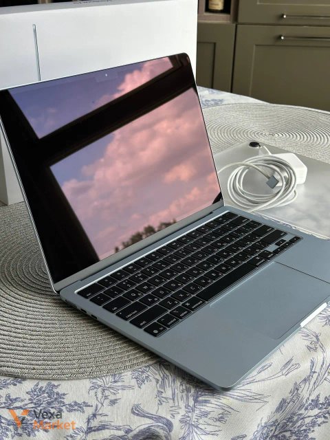 MacBook Air 13” M4 16/256 sky blue