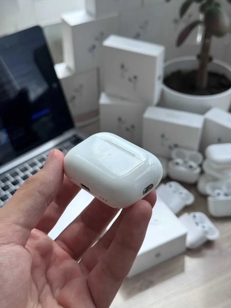 Магазин б/у Кейс AirPods Pro 2 A2700 Lightning A2699, A2698 Оригинал — фото 3