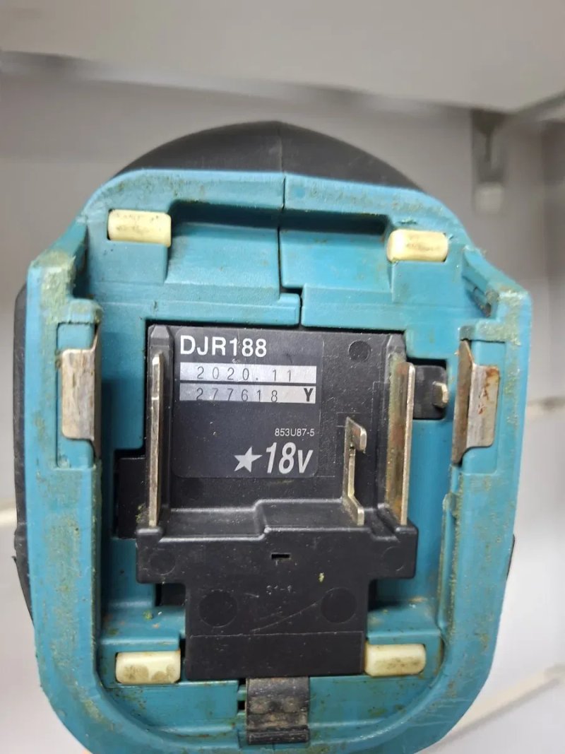 Makita DJR 188 акумуляторна шабельна пила Макіта оригінал — фото 4