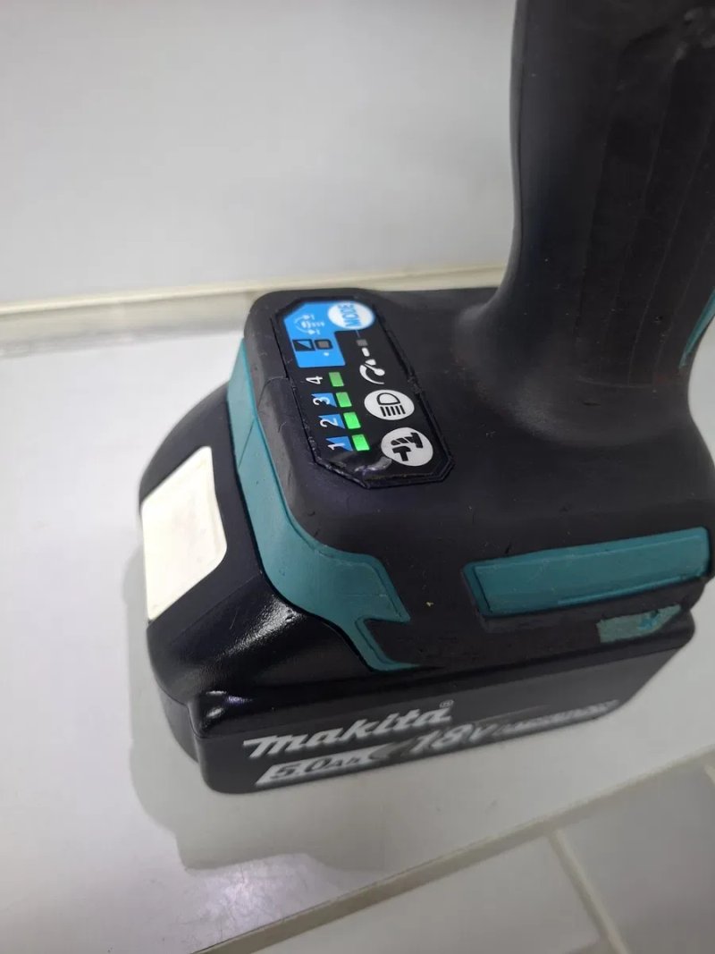 Makita DTW 300 безщітковий акумуляторний гайковерт Макіта оригінал — фото 2