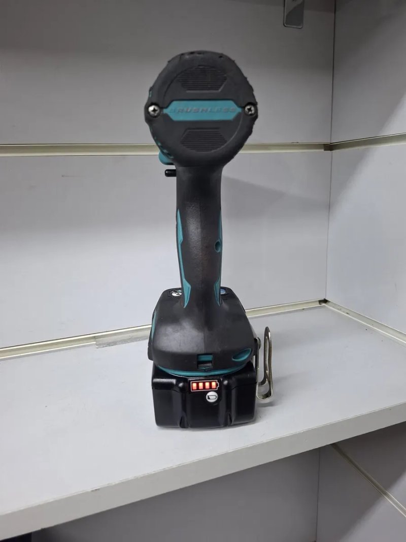Makita DTW 300 безщітковий акумуляторний гайковерт Макіта оригінал — фото 5