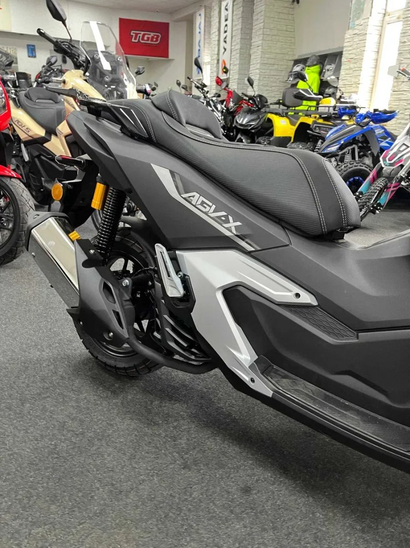 Максі-скутер Vilardo AGV-X — фото 5