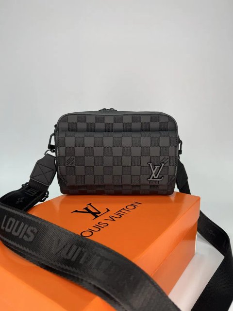 Man bag Louis Vuitton trend / чоловіча сумка через плече