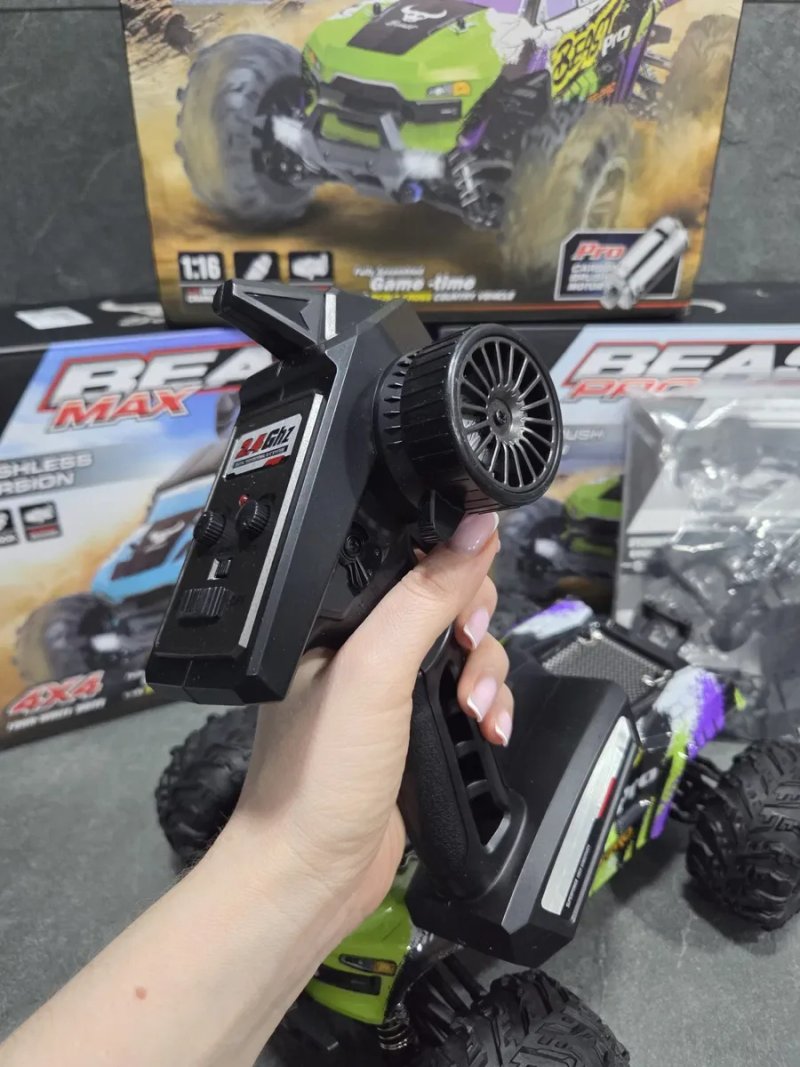Машинка SG116 PRO на радіокеруванні радіокерований автомобіль 1:16 4WD Автомобіль 50 км/год Дрифт Автомобіль 4×4 — фото 5
