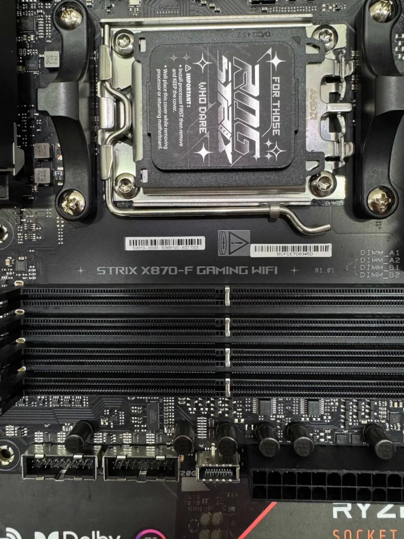 Материнська плата ASUS ROG STRIX X870-F GAMING WIFI AM5|DDR5 Вітринний варіант — фото 8