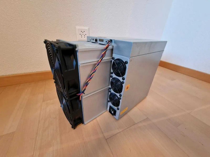 Майнер Bitmain Antminer S21xp 270T 3760$ + Гарантія! — фото 2