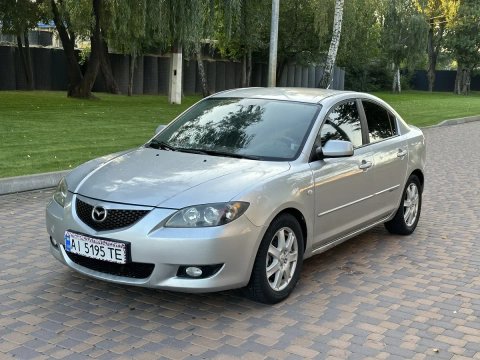 Mazda 3 в гарному стані