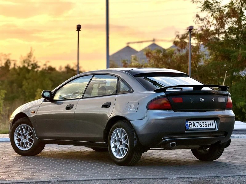 Mazda 323 В Ідеальному Стані Газ/Бензин КОНДИЦІОНЕР!!! Кожна фотографія відповідає Дійсності! Стан Дійсно Дуже доглянутий та Збережений!!! — фото 5