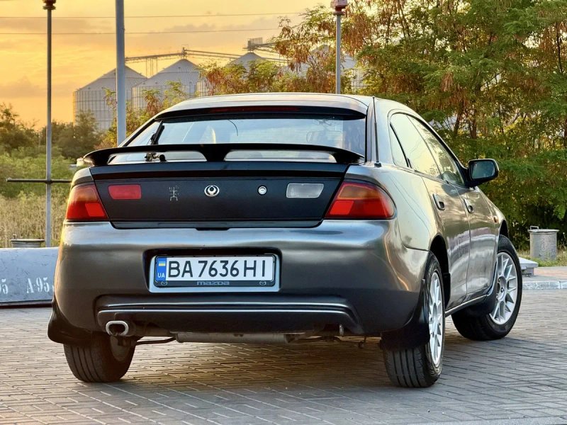 Mazda 323 В Ідеальному Стані Газ/Бензин КОНДИЦІОНЕР!!! Кожна фотографія відповідає Дійсності! Стан Дійсно Дуже доглянутий та Збережений!!! — фото 8