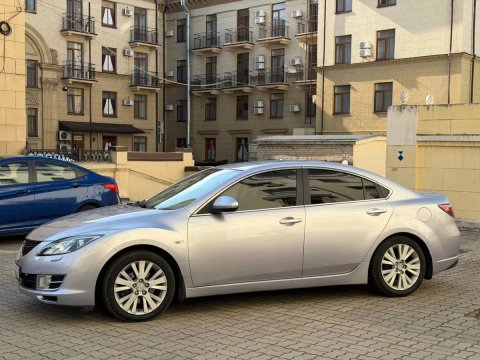 Mazda 6 gaz-benzin