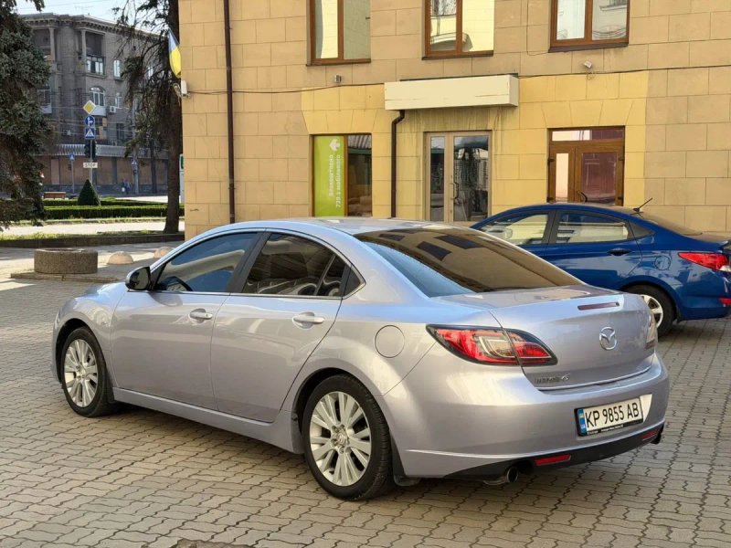 Mazda 6 gaz-benzin — фото 3