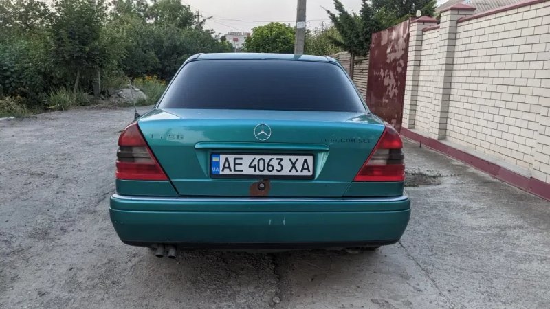 mercedes 202 1997 год 2 л — фото 5