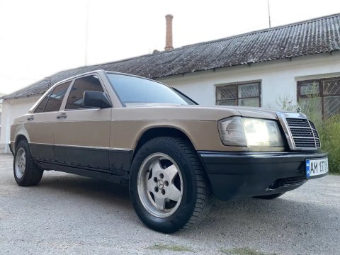 Mercedes Benz 2.0 Газ/Бензин Автомат