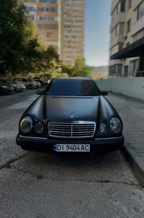 Mercedes Benz W210 3.2 Автомат ,Газ/Бензин,переоформление, экономное авто