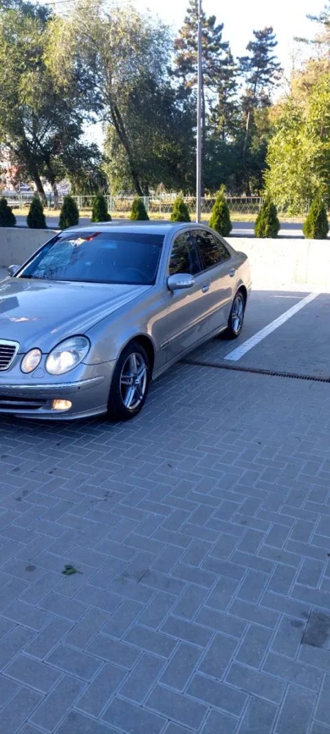 Mercedes-Benz W211 2.2 TDI