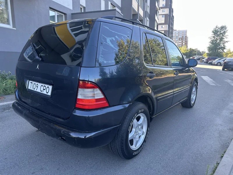 Mercedes ML повний привід, автомат. В Києві! — фото 6