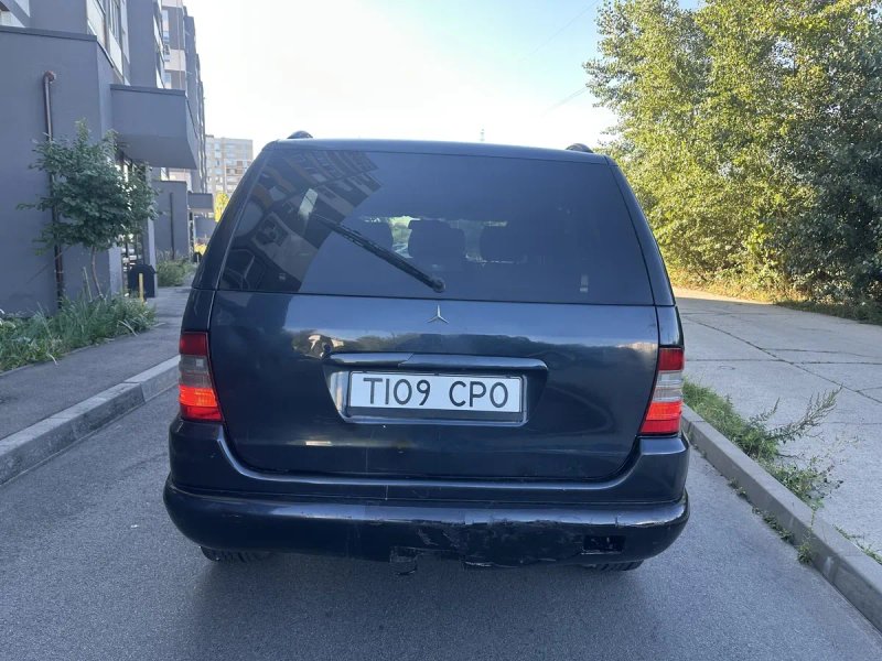 Mercedes ML повний привід, автомат. В Києві! — фото 8