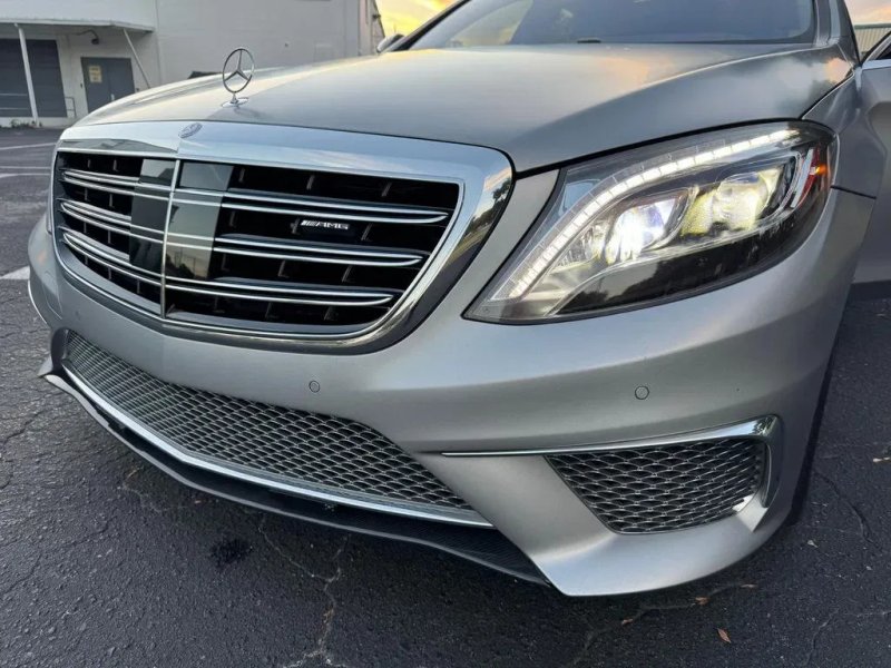 Mercedes W222 2014-2018 Обвес AMG S63 (бампера, пороги, насадки) — фото 2