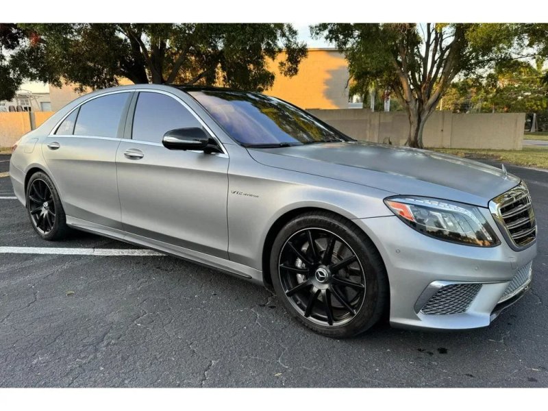 Mercedes W222 2014-2018 Обвес AMG S63 (бампера, пороги, насадки) — фото 3