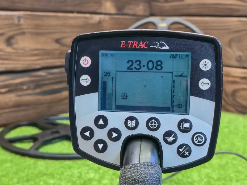 Металошукач Minelab E-Trac з Nel Tornado — фото 2