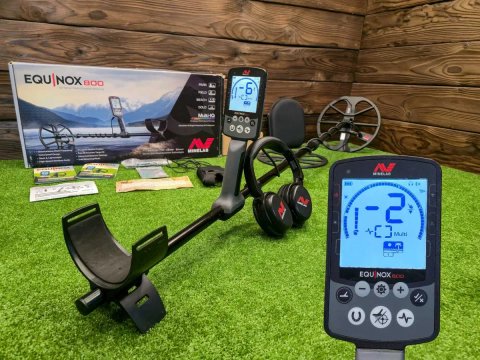 Металошукач Minelab Equinox 800