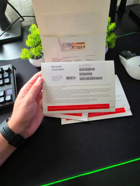 Microsoft Windows 11 Pro OEM DVD FQC-10557 українська, Віндовс 11 Про конверт COA, Виндовс 11 Про ключ ліцензія DSP OEI 64-bit 25H2 на 1 ПК наліпка