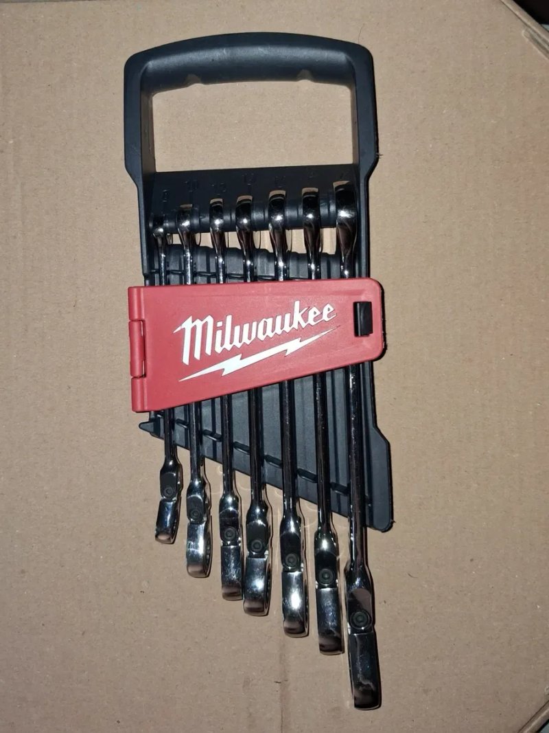 Milwaukee MAXBITE набір метричних ключів з тріскачкою і шарніром  7 шт. (4932478557) — фото 3