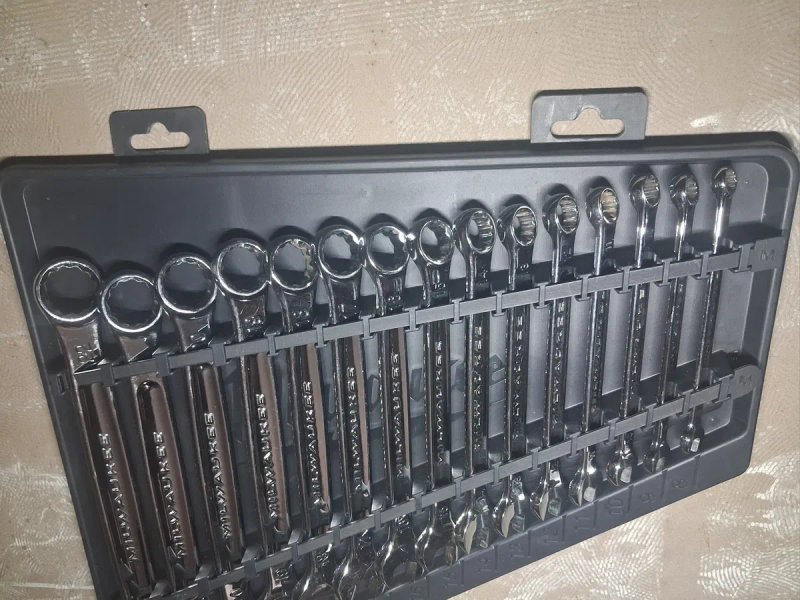 Milwaukee набір метричних ключів (15 шт.)
Набір метричних ключів Milwaukee MAXBITE (15 шт.) — фото 2