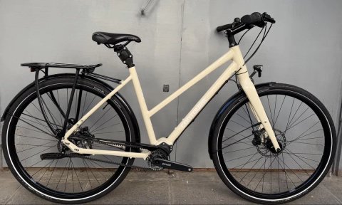 Міський/туристичний велосипед Contoura AL12, розмір М, 2026, Pinion C1.12, Deore, Carbon Drive CDX