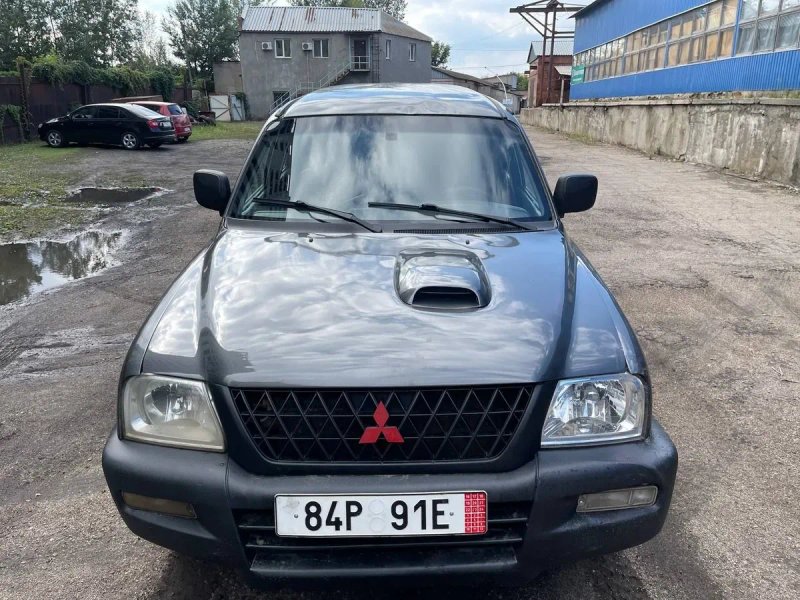 Mitsubishi L200( Містубісі Л200) 2003 рік 2, 5 Дизель Механііка Повний привід Гарний Пікап — фото 3