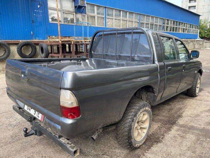 Mitsubishi L200( Містубісі Л200) 2003 рік 2, 5 Дизель Механііка Повний привід Гарний Пікап — фото 5