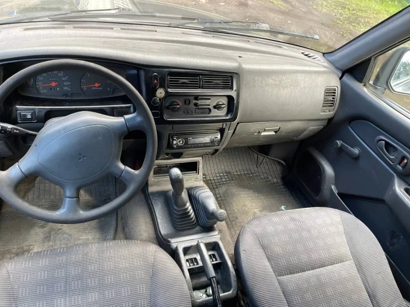 Mitsubishi L200( Містубісі Л200) 2003 рік 2, 5 Дизель Механііка Повний привід Гарний Пікап — фото 7
