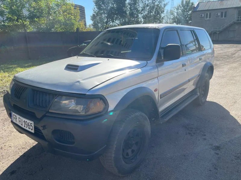 Mitsubishi Pajero Sport ( Містубісі Паджеро спорт) 2,5 дизель 2004 рік Повний привід 4Х4 Гарний позашляховик — фото 2