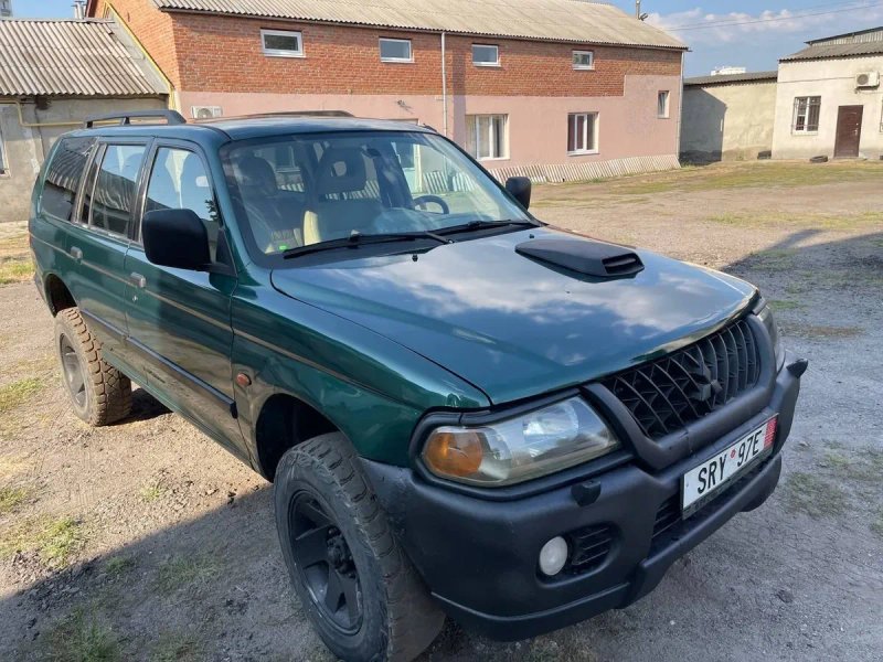 Mitsubishi Pajero Sport ( Містубісі Паджеро спорт) 2,5 Дизель 2003 рік Повний Привід Гарний позашляховик — фото 3