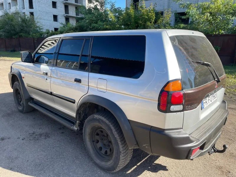 Mitsubishi Pajero Sport ( Містубісі Паджеро спорт) 2,5 дизель 2004 рік Повний привід 4Х4 Гарний позашляховик — фото 3